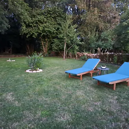 Au Doux Reve Hébergement de vacances Corgnac-sur-l'Isle